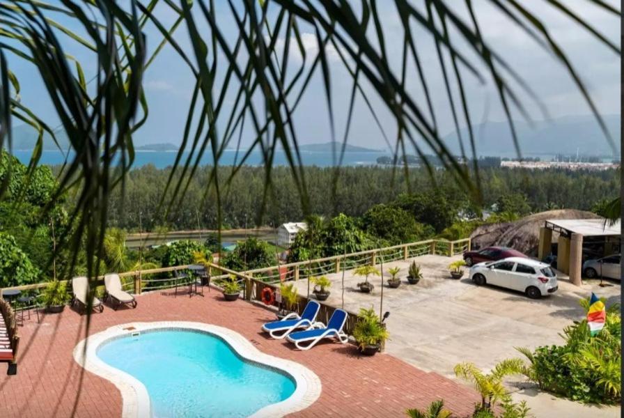 Auguste Holiday Residence Anse Etoile Luaran gambar